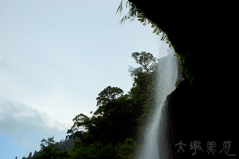 [松瀧岩瀑布之“天降甘霖”] 陳永鎰
