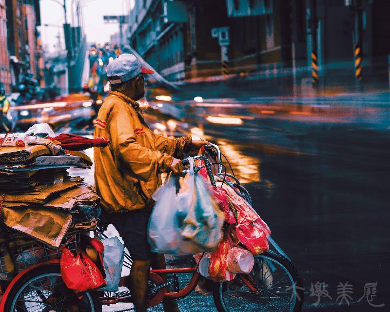 [城市雨調-2] 戴震東